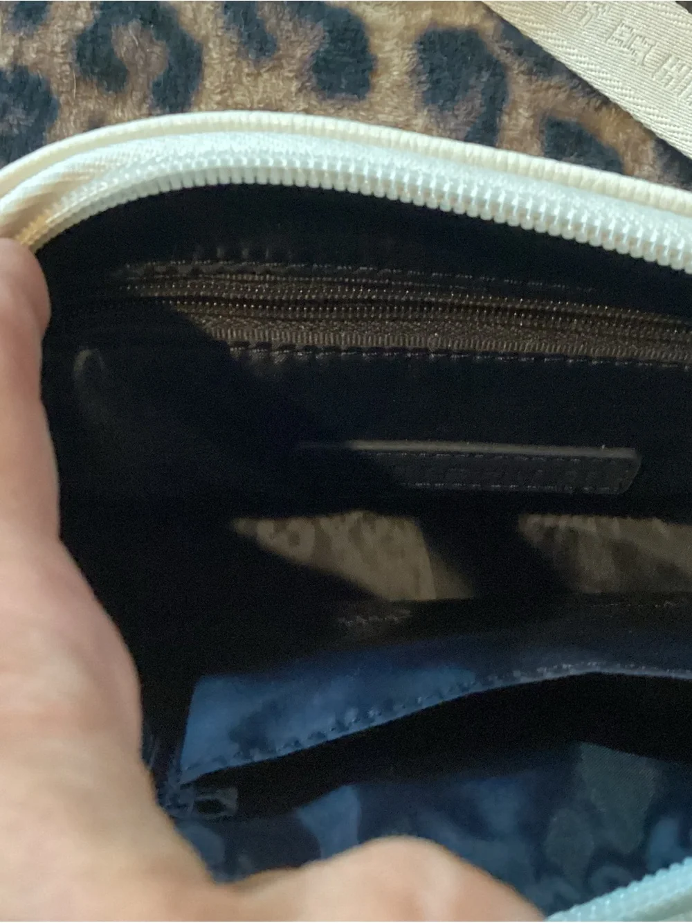 Tommy Hilfiger Cream Crossbody Bag with Gold Logo